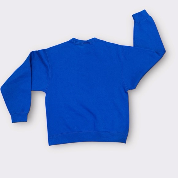 Vintage Blue Cat Snowflake Sweatshirt Medium Winter Kitten Graphic Pullover 90's - Picture 2 of 8